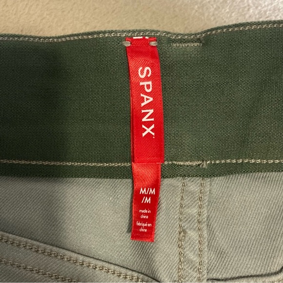 NWT SPANX stone wash Camo stretch Twill Short size Medium - Picture 5 of 6